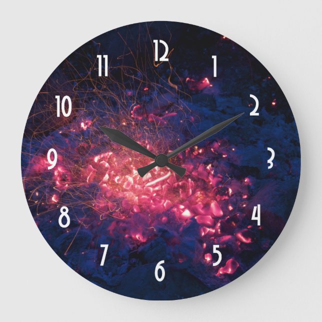 Campfire with Burning Embers Stor Klocka (Framsida)