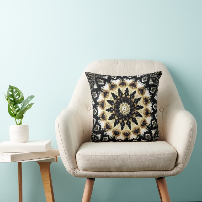 Campfire Wood Mandala Kudde (Stol)