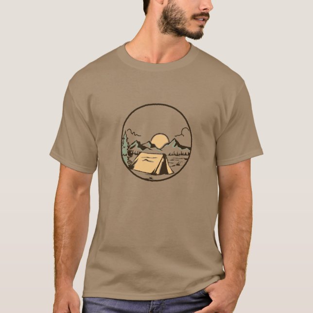 Camping Adventure Mountain T-Shirt | Retro Nature (Framsida)