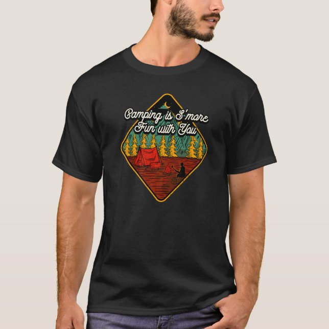 Camping är mer Roligt med Camper Par Camp T Shirt (Framsida)
