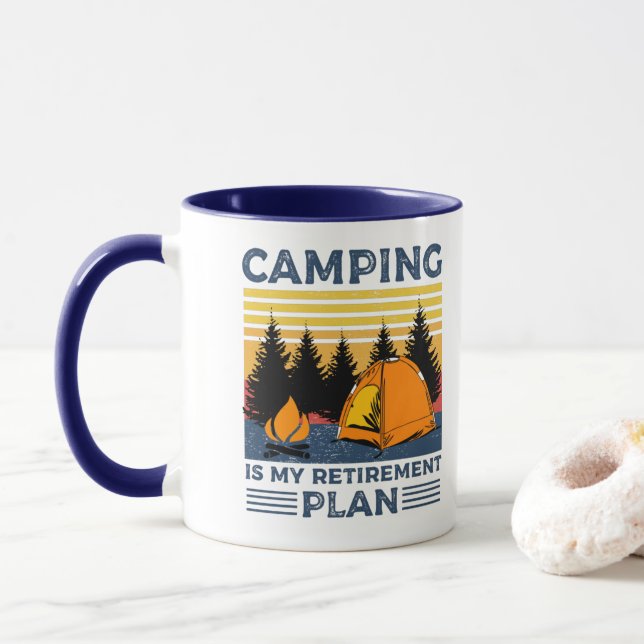 Camping är min pension-plan Funny Camping Gift Mugg (Med munk)
