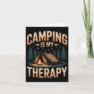 Camping är min terapeutiska Roligt utomhus Campfir Kort