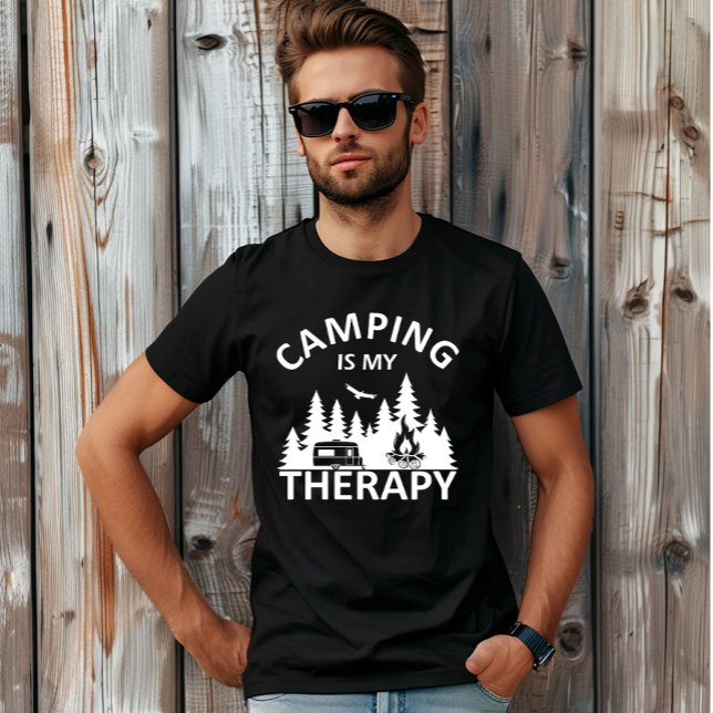 Camping är min terapeutiska slogan med en lustig k t shirt (Skapare uppladdad)