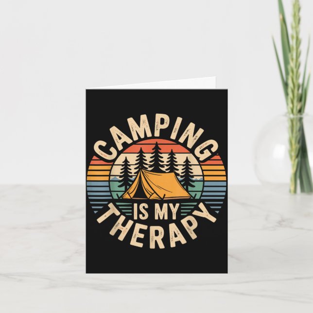 Camping är min terapi rolig campare  kort (Framsida)