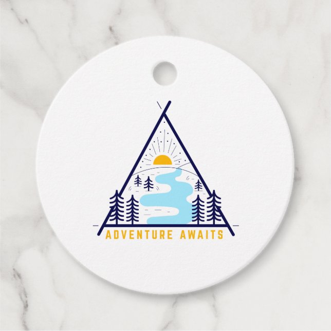 Camping äventyr väntar gåvor etiketter (Framsida)