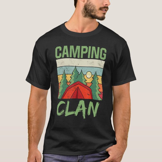 Camping Clan Campfire Campsite Camp Camper T Shirt (Framsida)