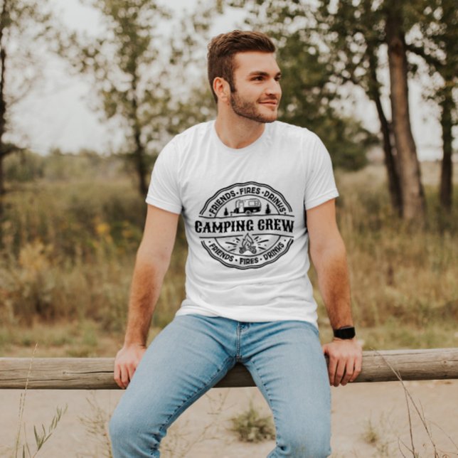Camping Crew Friends Fires Drinks | Manar T-Shirt (Skapare uppladdad)
