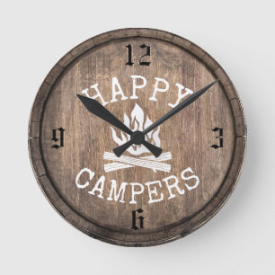 Camping Family Happy Campers Rustic Vintage Wood Rund Klocka