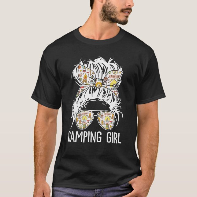 Camping Girl Messy Hair in Bun Sunglasses Bandana T Shirt (Framsida)