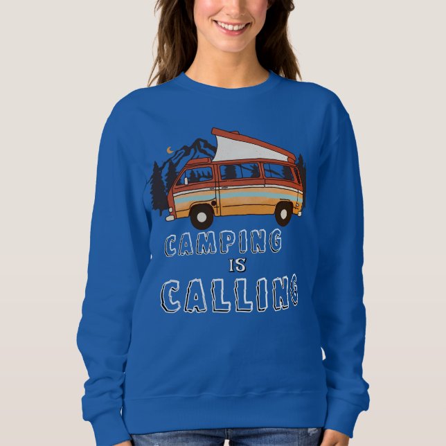 CAMPING IS CALLING T SHIRT (Framsida)