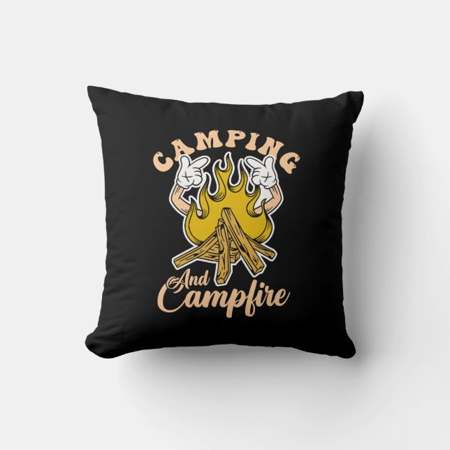Camping & lägereld – Coolt Camping Utomhusprägel Kudde (Framsida)