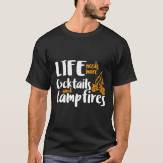 Camping Life Cocktails Campfire Sjö Life Adventu T Shirt