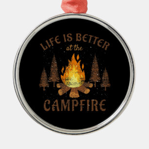 Camping - Livet är bättre vid lägerelden Julgransprydnad Metall