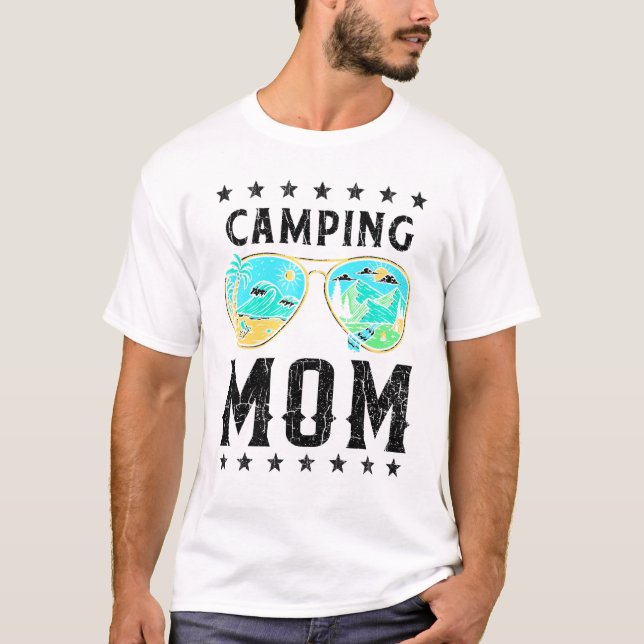 Camping Mamma Retro Exdoor Graphic Tee Lycklig Cam (Framsida)