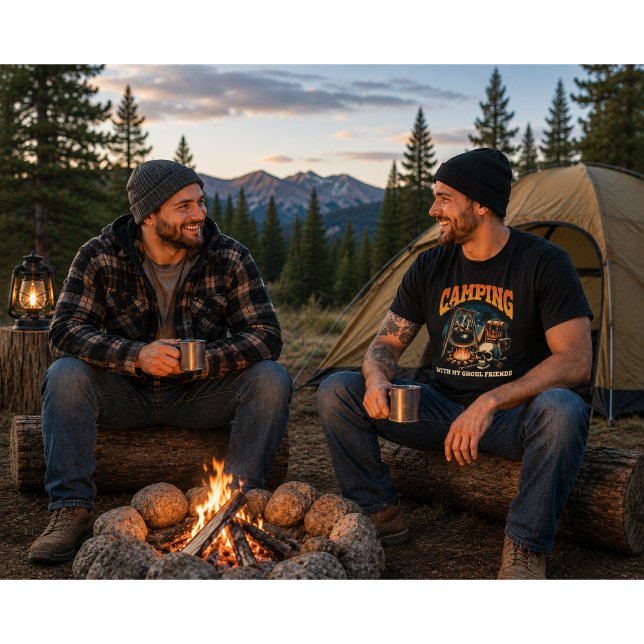 Camping med mina spökvänner Halloween T Shirt (Skapare uppladdad)