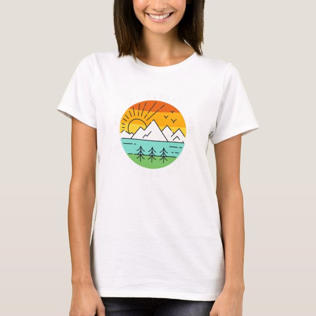 Camping Natur Skog Camper Äventyr Husbil Camp T Shirt (Framsida)