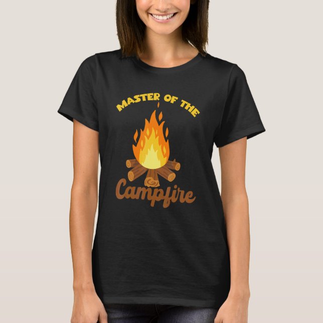 Camping Outdoor Designs Master Of The Campfire T Shirt (Framsida)
