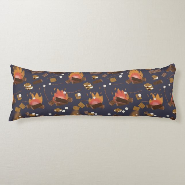 Campingbrand utomhus Äventyr och marmallow Kroppskudde (Framsidan)