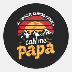 Campingkompisar kallar pappa humor pappa farfar fa runt klistermärke
