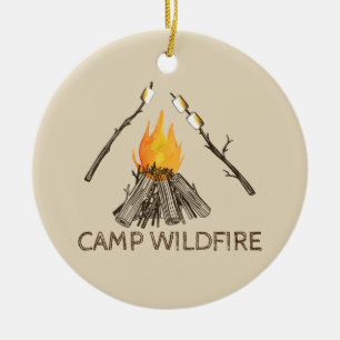 Campire med Toasting Marshmallow Ornament