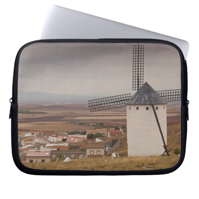 Campo de Criptana, antika La Mancha-vindkraftverk Laptop Fodral (Framsidan)