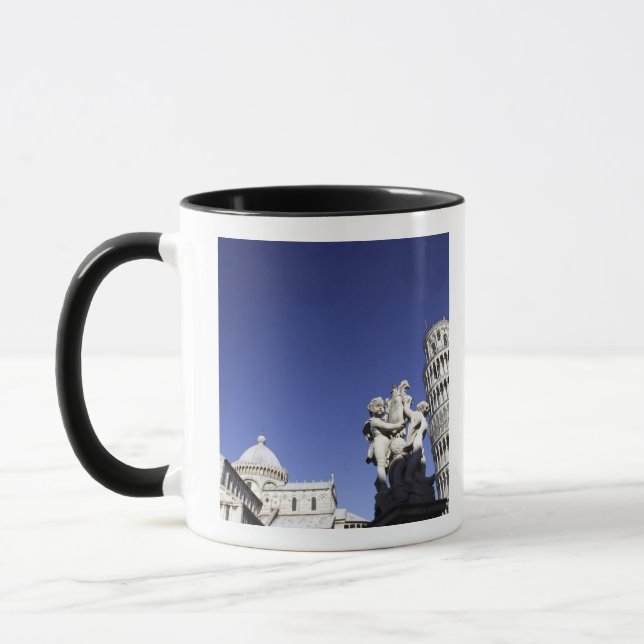 Campo dei Miracoli (Mirakelens fält) är Mugg (Vänster)
