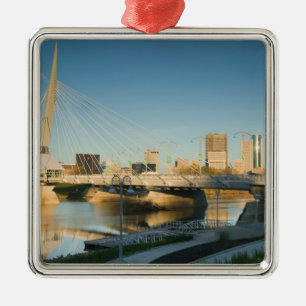 CANADA, Manitoba, Winnipeg: Esplanet Riel Julgransprydnad Metall