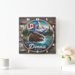 Canadian Beaver in Forest Pond With Mountains Fyrkantig Klocka