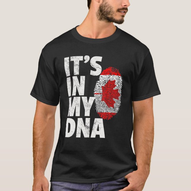 Canadian Canada Flagga IT's IN MY DNA-julgåva T Shirt (Framsida)
