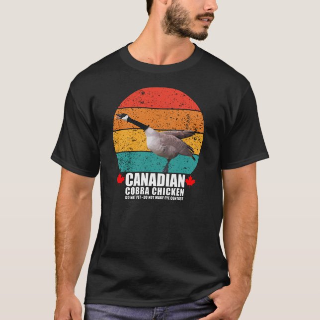Canadian Cobra Chicken Retro Goose Funny Attack T Shirt (Framsida)