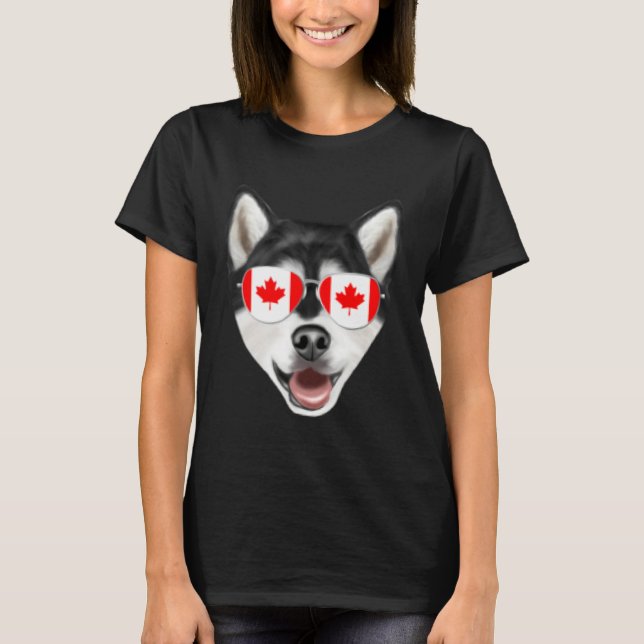 Canadian Flag Alaskan Malamute Dog Canada Pocket T Shirt (Framsida)
