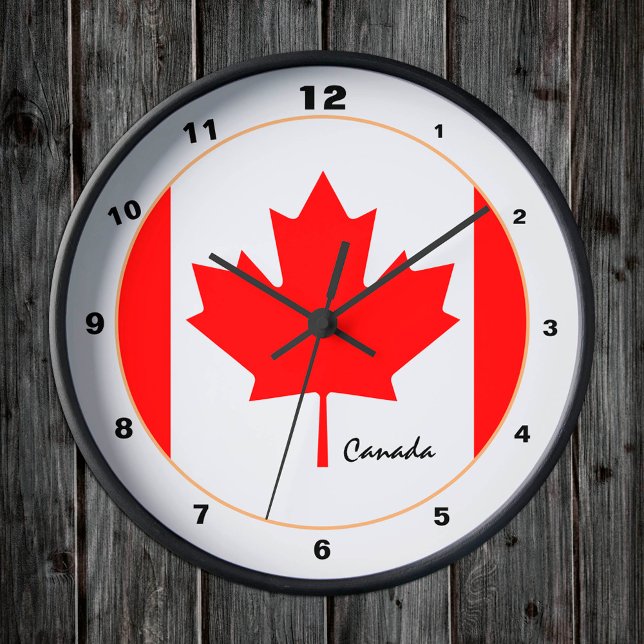 Canadian Flagga, Canada trendig mode /design klock Rund Klocka (Skapare uppladdad)