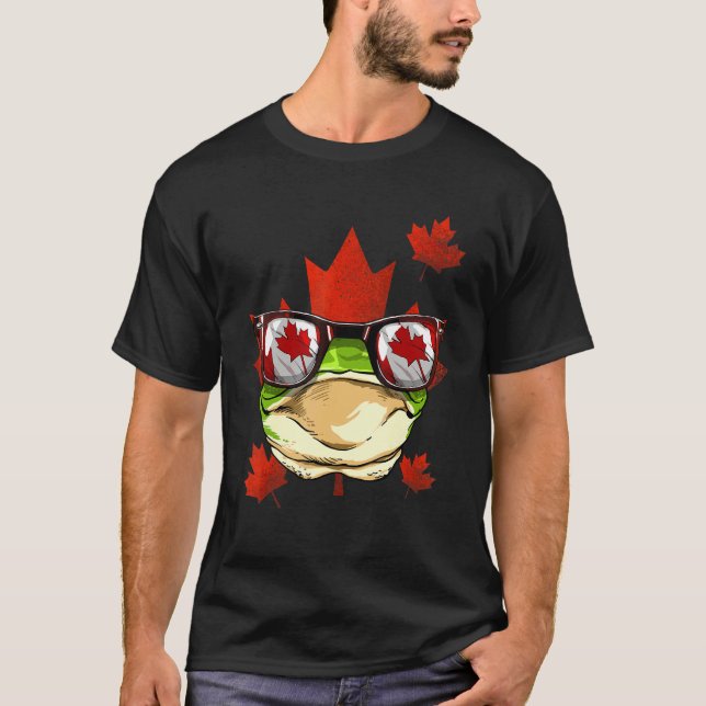 Canadian Frog Maple Tree Leaf Canada Flag Animal F T Shirt (Framsida)