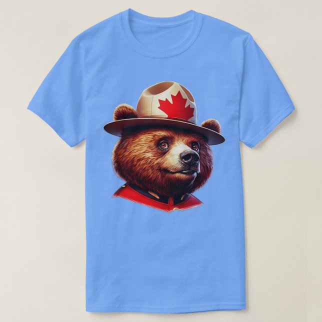 Canadian Mountie Bear Illustration T Shirt (Design framsida)