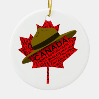 Canadian Mountie Hat på Red Maple Löv Julgransprydnad Keramik