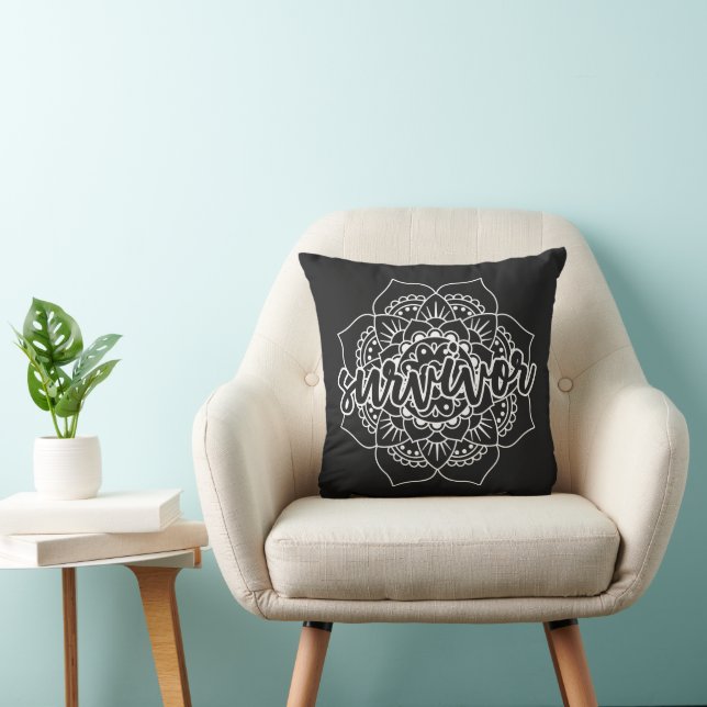 Cancer Survivor Mandala in White Kudde (Stol)