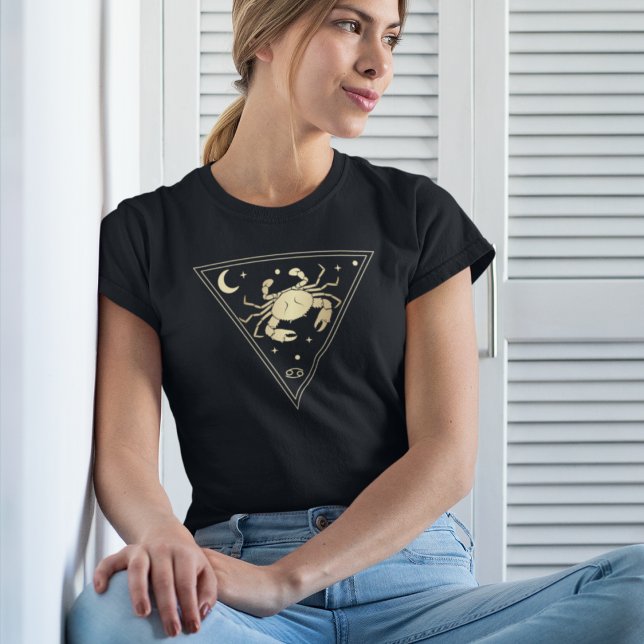 Cancer Zodiac Signera Vatten Inslag i Guld T Shirt (Skapare uppladdad)