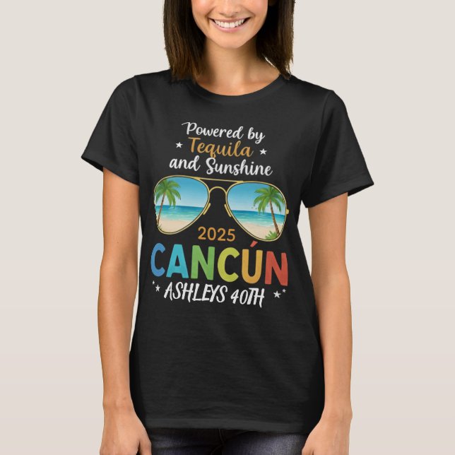 Cancun Birthday Resa Shirt - Anpassat namn och åld T Shirt (Framsida)