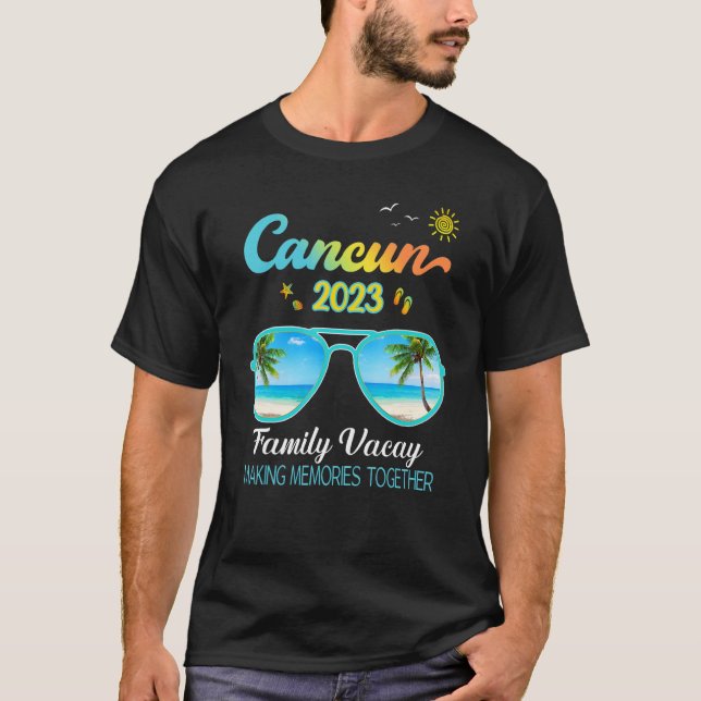 Cancun Mexico Family Trip 2023 Outfit_4 T Shirt (Framsida)