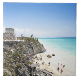 Cancun, Quintana Roo, Mexiko - Ruiner på en kulle Kakelplatta