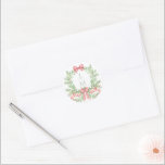Candy cane Bow för julfransarna | Monogram Bröllop Runt Klistermärke<br><div class="desc">Elegant vattenfärgsmonogram vapensköld ge detta kuvert förseglar ett festligt utseende som vilken helgdag brud som helst kommer att göra kärlek. Anpassa det här klistermärket med initialerna inuti vapenskölden överst. Färg omfattar, säljer grönt, grönt och rött. Om du har några frågor eller behöver hjälp med att anpassa den här inbjudan kan...</div>