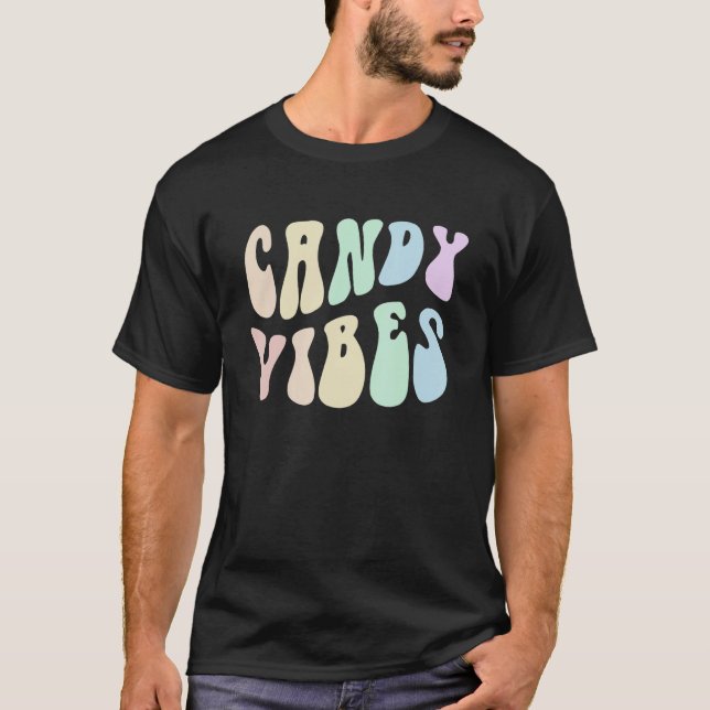 CANDY VIBES Halloween Security Groovy Trick Treat  T Shirt (Framsida)
