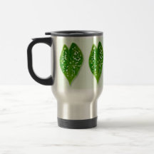 Caneca folha com água de Chuva foto autoral