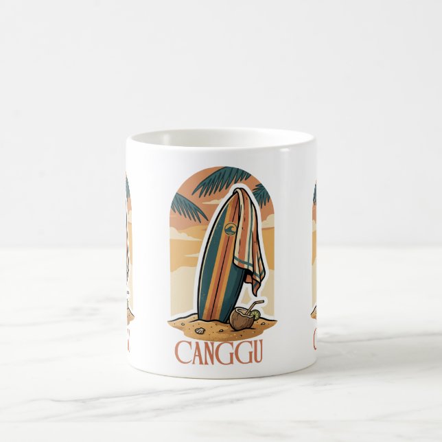 Canggu Sunset Surf – Vintage Tropiska Strandvibbar Kaffemugg (Center)