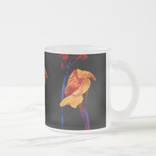 Canna Lilies on Black with Blue Frostad Glasmugg