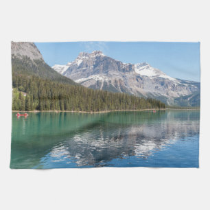 Canoe on berömd Emerald Sjö-Yoho NP, Kanada Kökshandduk