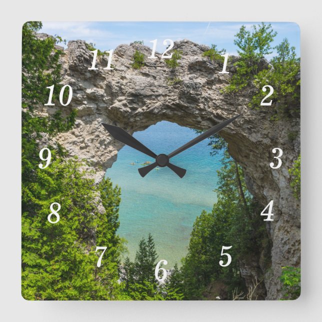 Canoeing at Arch Sten Wall Clock Fyrkantig Klocka (Framsida)