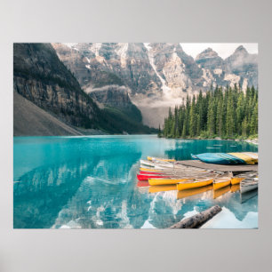 Canoes on Moraine Sjö Banff National Park Canada Poster