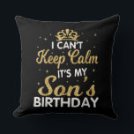 Cant Behålla Lugn min son Birthday Gift för son Kudde<br><div class="desc">Cant Behålla Lugn min son födelsedag

Gör en underbarare gåva till sonen till en gravid mamma. Gör också en underbarare gåva till en sons födelsedag.
Den här största sonen Design är en Underbarare presentidé för snart stora söner. Lustigt gåva till en son att vara,  gravid och babyduschar.</div>