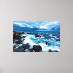 Canvas - havets Vinkara krasch på Rocky Shore